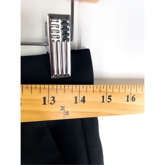 Vince. Pleat Front Short Women’s Size 2‎ Black MSRP $245 - Picture 8 of 13